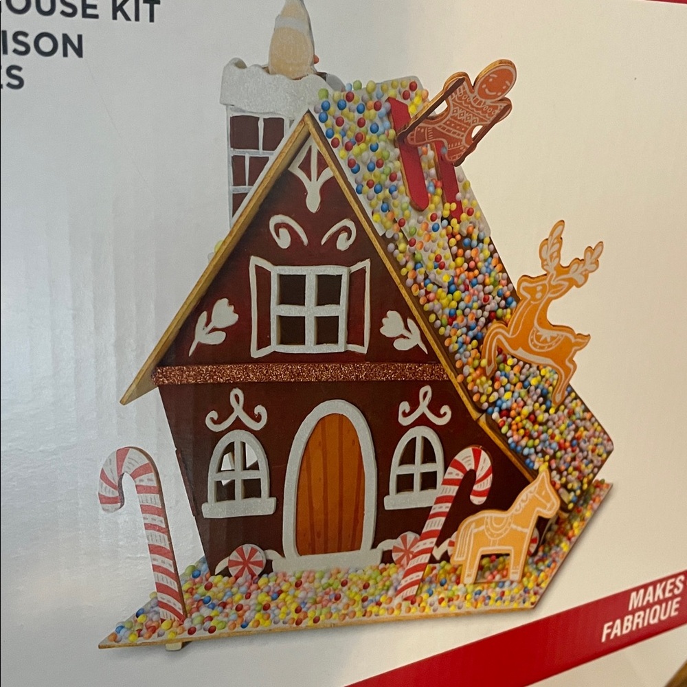 Gingerbread House Christmas Craft DIY Kit for Kids by Creatology 6+ NIB 4 kits